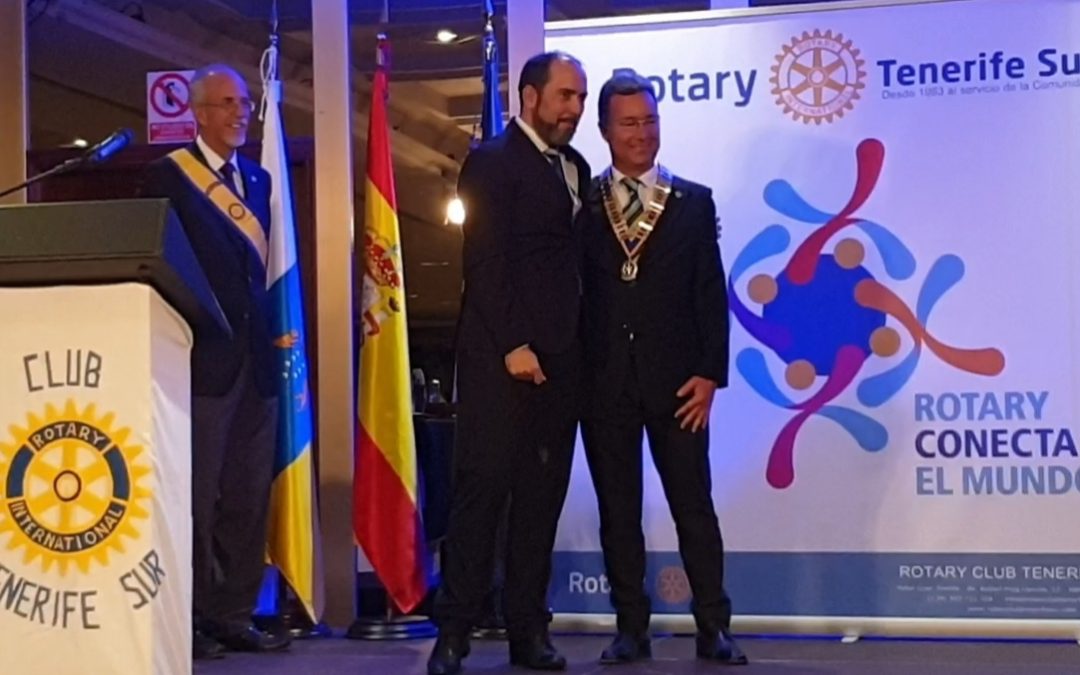 granja solamente esponja Ceremonia de Cambio de Collares del Rotary Club Tenerife Sur | Rotary Club  Tenerife Sur