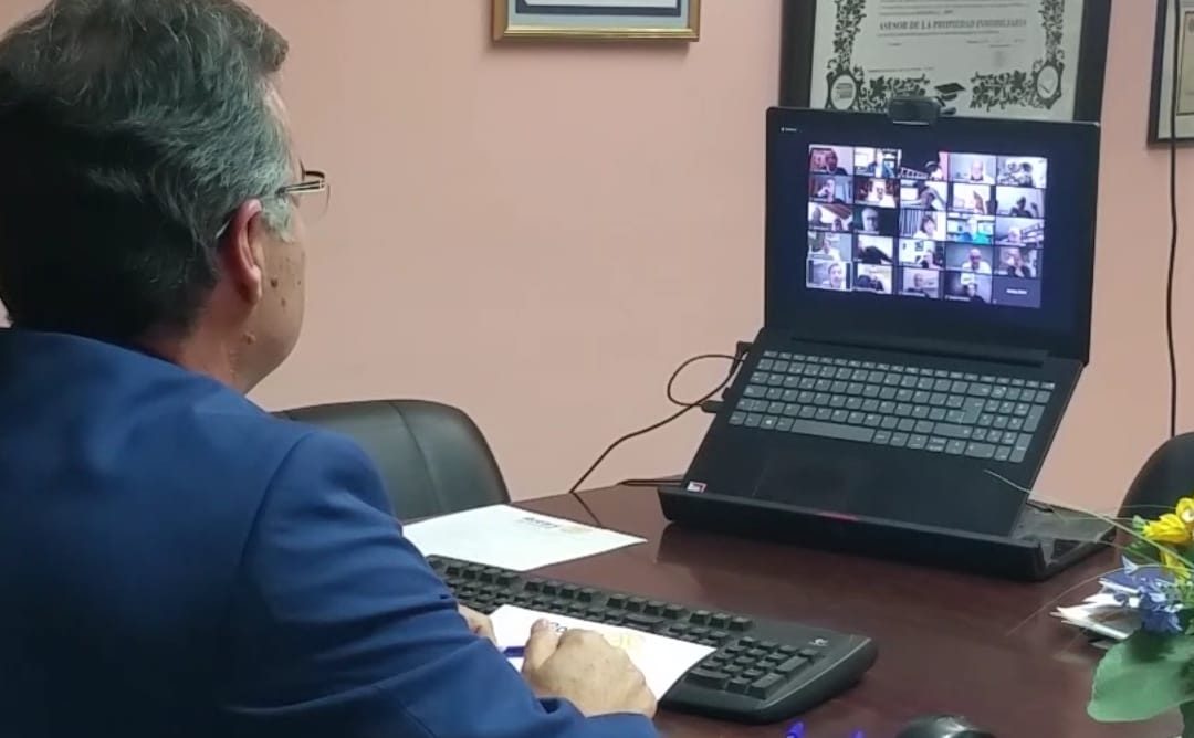 Los rotarios del Sur de Tenerife mantienen su primera video reunión semanal del club