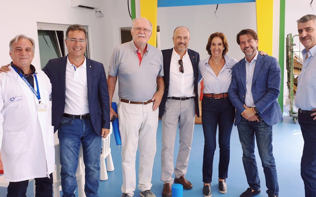 Los Rotarios de Tenerife visitan con el presidente del Cabildo las obras de «La Escuelita» en el Hospital de La Candelaria