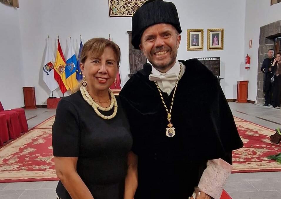 Nuestra presidenta asistió a la apertura del Grado de Turismo del Campus de la ULL en Adeje