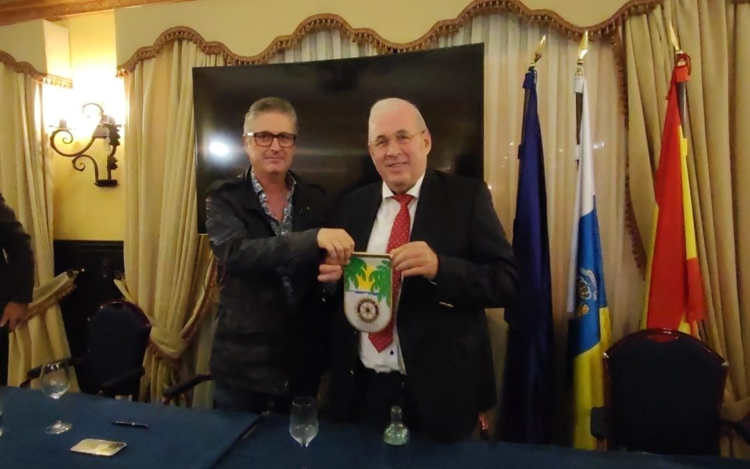 El Profesor Dtor. Thomas Rabe imparte una ponencia en el club