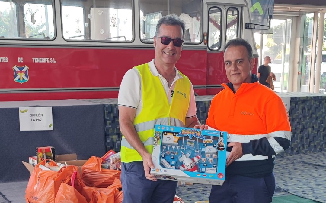 Agradecimiento a los trabajadores de TITSA por colaborar con la campaña de juguetes