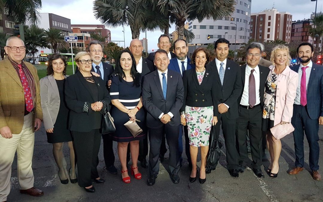 Santa Cruz de Tenerife bautiza una de sus principales rotondas con el nombre “Rotary Club”