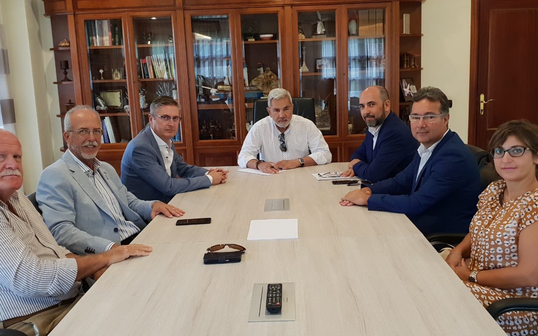 Rotary Club Tenerife Sur se reune con el alcalde de Adeje, José Miguel Rodríguez Fraga.