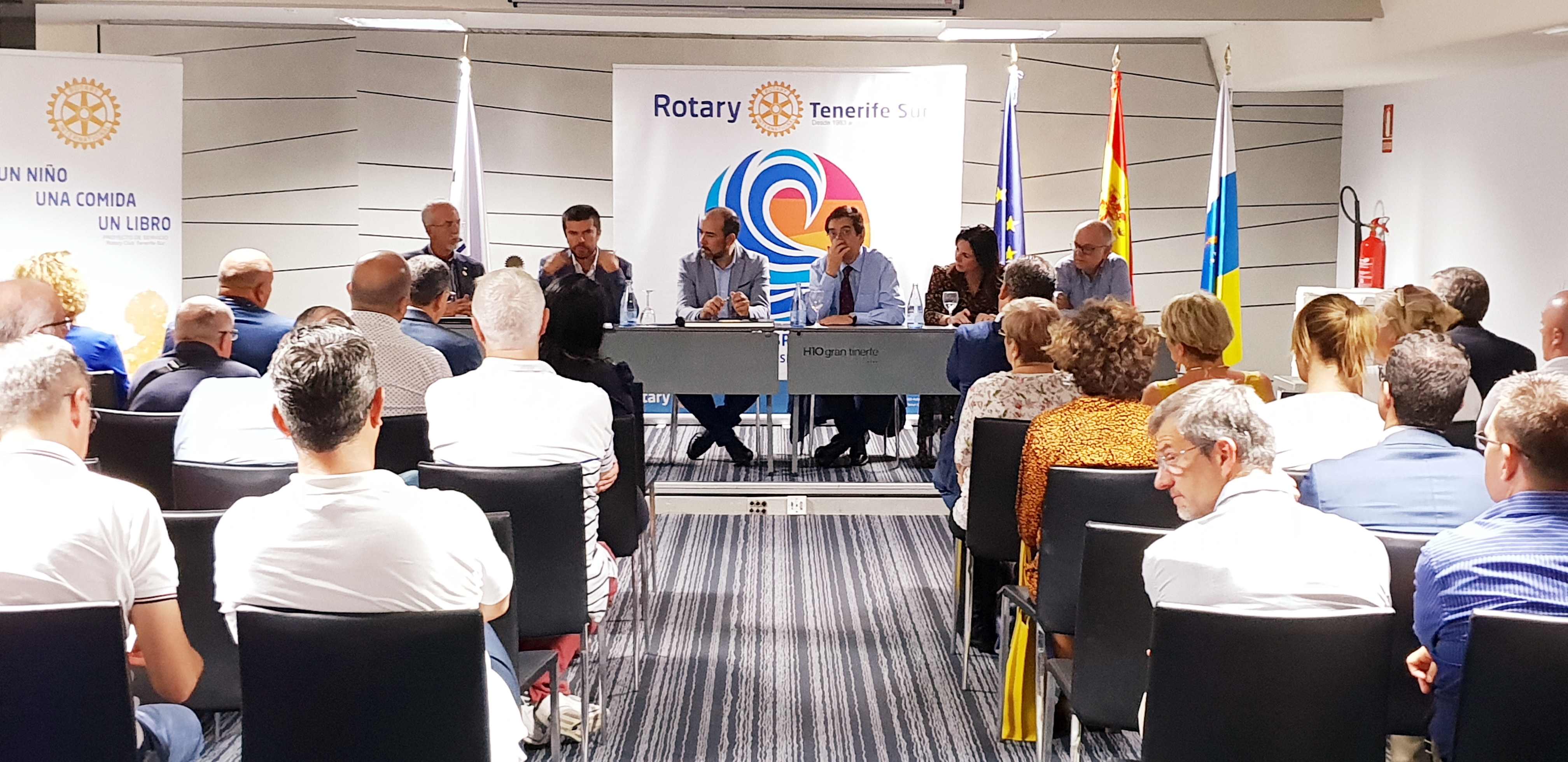 Antonio Martinón, rector magnífico de la Universidad de La Laguna ofrece una interesantísima charla en el Rotary Club Tenerife Sur