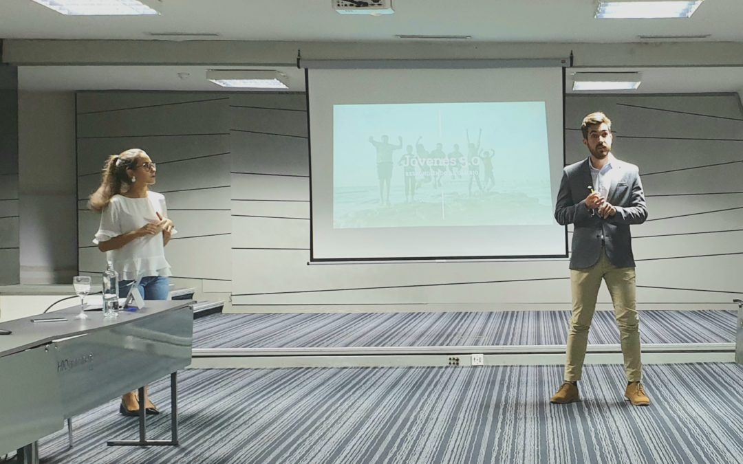 Miembros de los Rotarac de Tenerife y La Laguna presentan al Club Tenerife Sur su proyecto ambiental