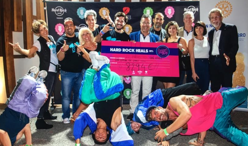 La Gala Solidaria de Hard Rock Hotel consigue 8.294€ para el proyecto Rotario «Un Niño, una Comida, un Libro»