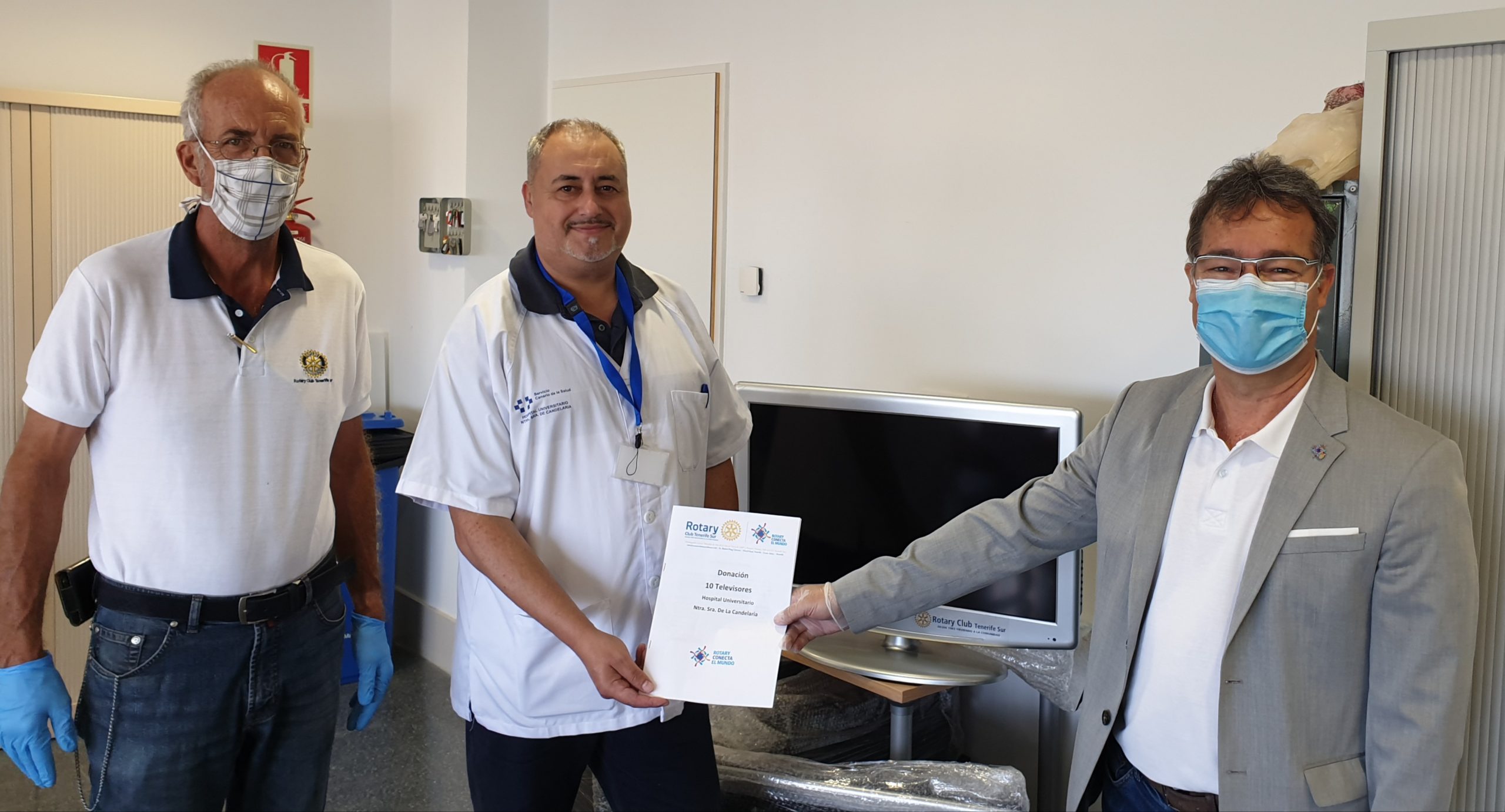 Rotary Club Tenerife Sur dona otros 10 televisores al Hospital Universitario de La Candelaria