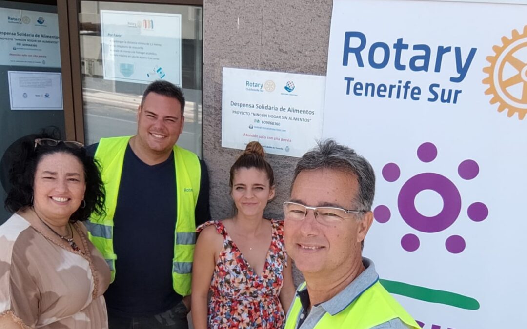 Técnicos del Cabildo de Tenerife realizan una visita a nuestra despensa Solidaria