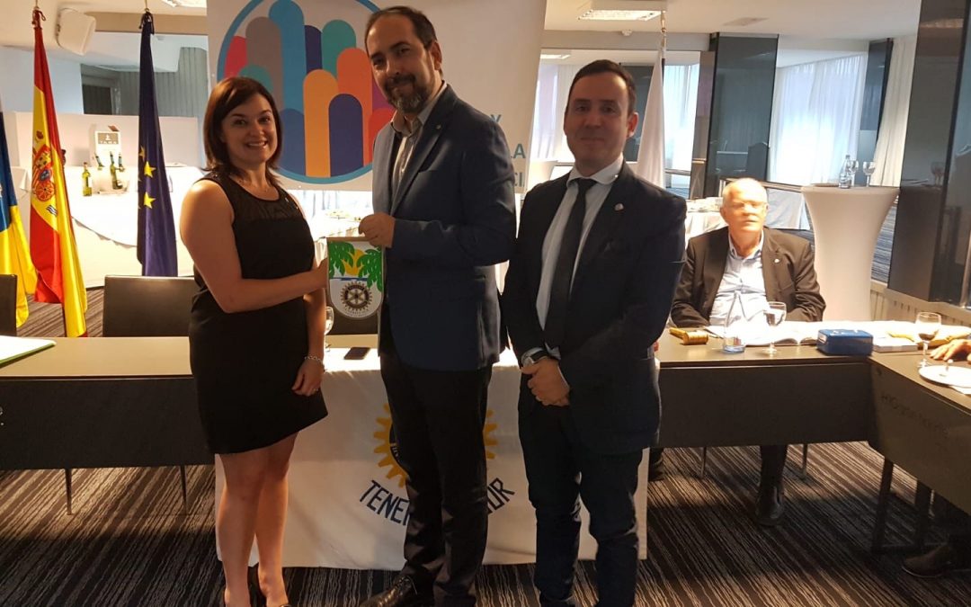 Visita de los compañeros Anthony Gaudi y Maria Fazia San Benedetto del Rotary Club Torino Nord de Italia