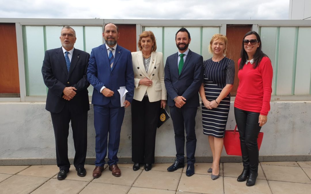 Los Clubes Rotarios de Tenerife colocan la primera piedra del proyecto «La Escuelita» en el Hospital de La Candelaria