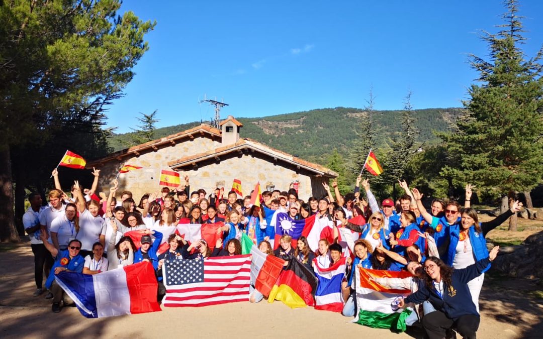 Los Delegados del Programa de Intercambio de Jóvenes de Rotary se reunieron con sus chicos de acogida en Navacerrada