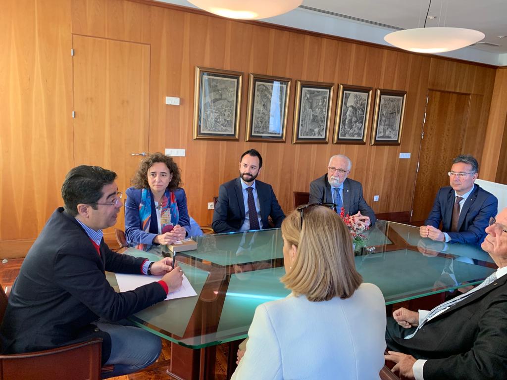 Los rotarios de Tenerife se reúnen con el presidente del Cabildo de la isla, Pedro Martín