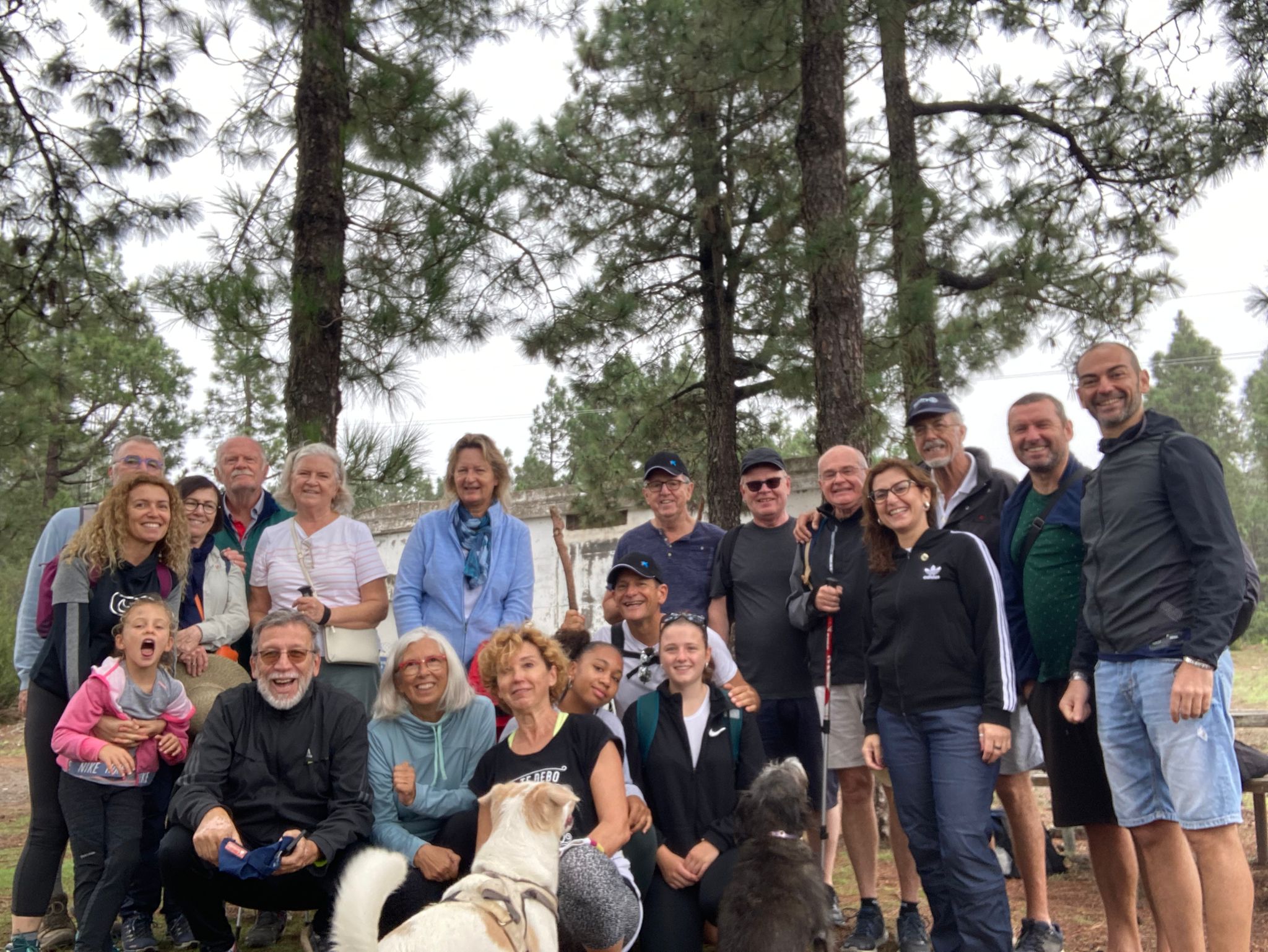 Caminata de convivencia rotaria por los senderos de Tenerife