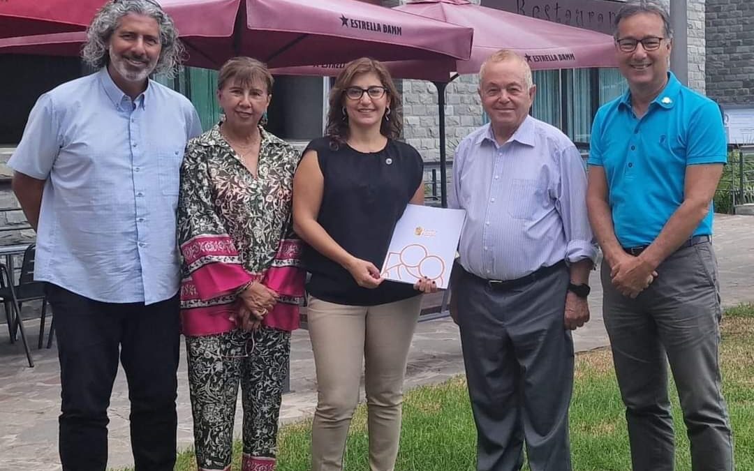 Reunión con los representantes de la asociación CENTRO DE LA FAMILIA